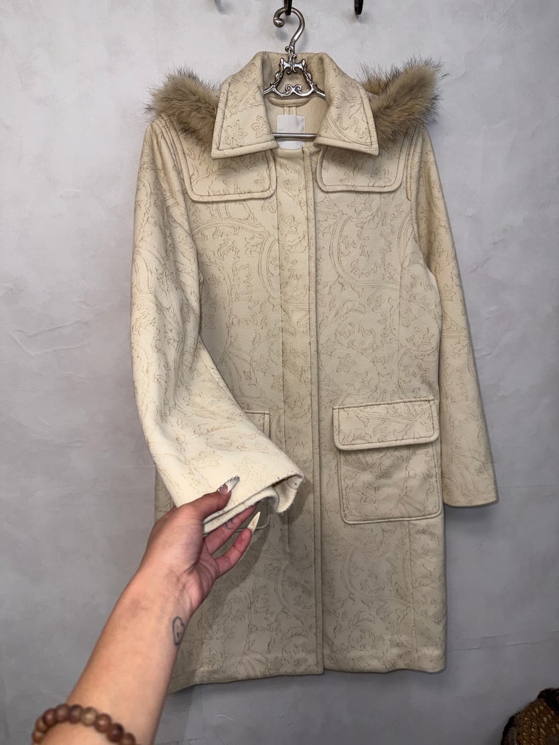 ESCADA ivory oriental wool coyote fur 코트 상품이미지2