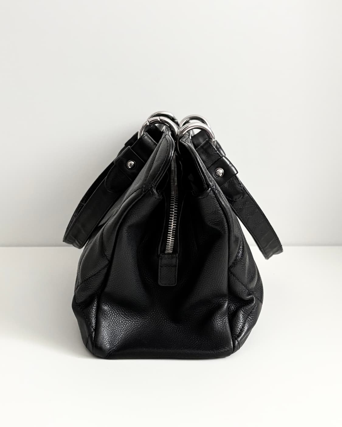 CHANEL QUILTED CAVIAR TOTE BAG 샤넬 퀄팅 캐비어 상품이미지8