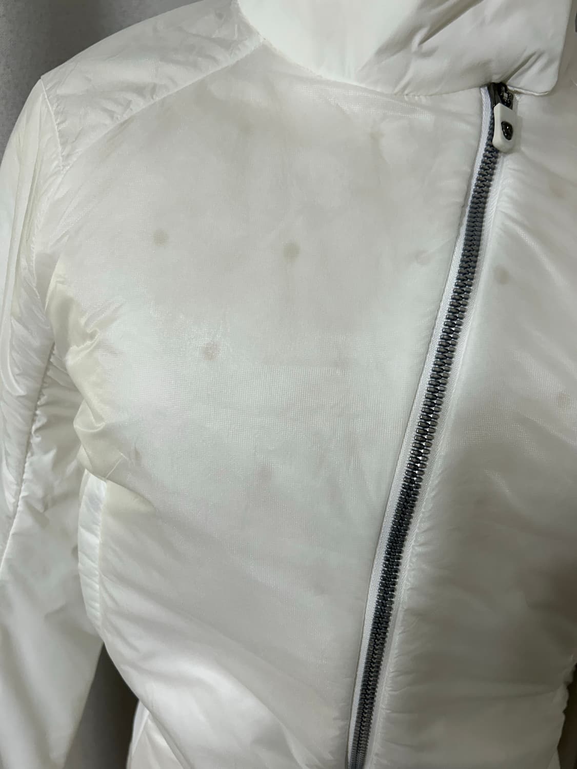 어메이징크리 여성 에어로다이나믹 에어홀 패딩 자켓 -새상품- 상품이미지5