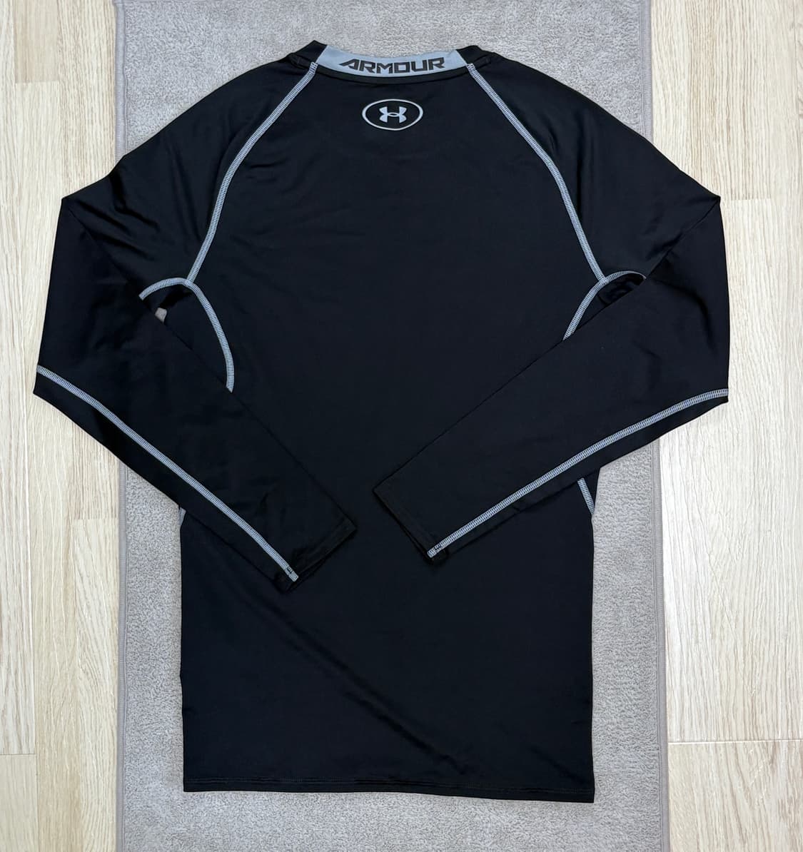 [S급] 존예💪 언더아머 롱슬리브 티셔츠 블랙 XL 상품이미지2