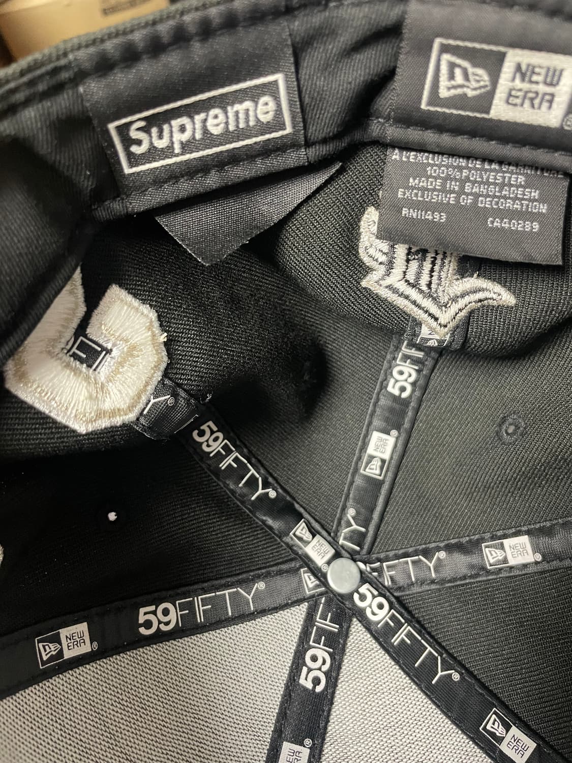 슈프림 멀티 s로고 뉴에라 블랙 758 판매합니다 상품이미지8