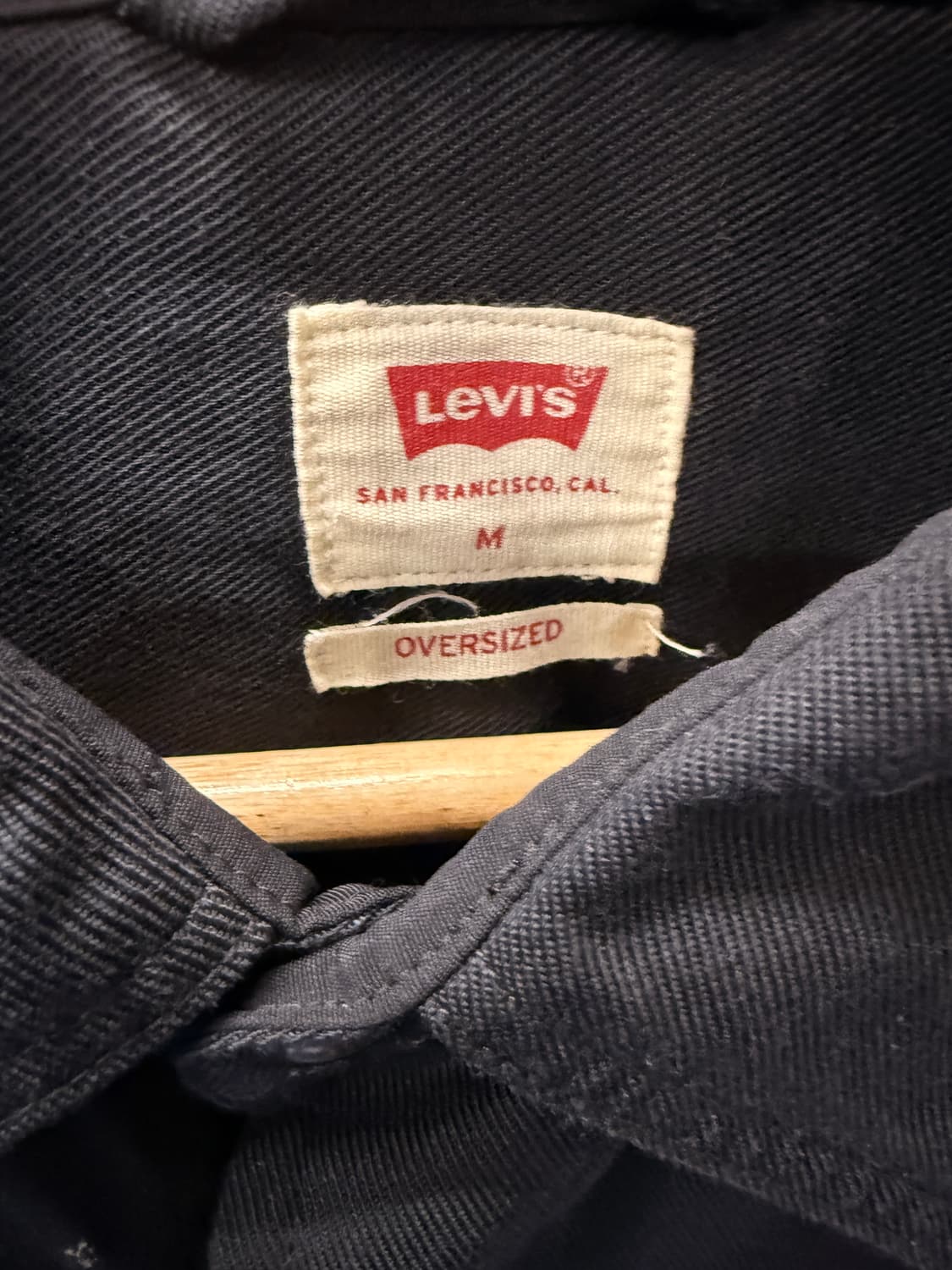 Levis 리바이스 블랙 포켓 오버핏 셔츠 상품이미지6