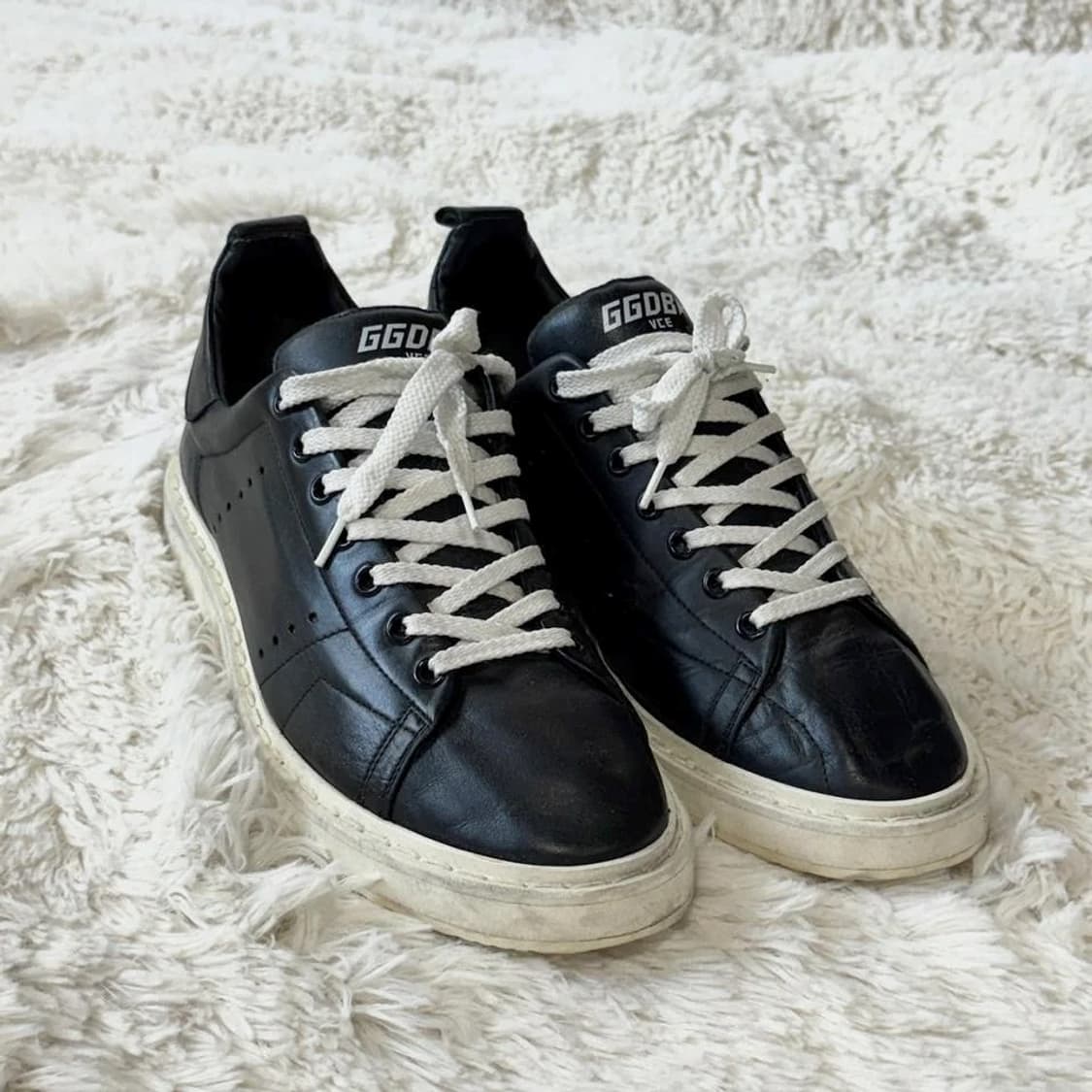 골든구스 디럭스 블랙 레더 스타터 남성 스니커즈 상품이미지1