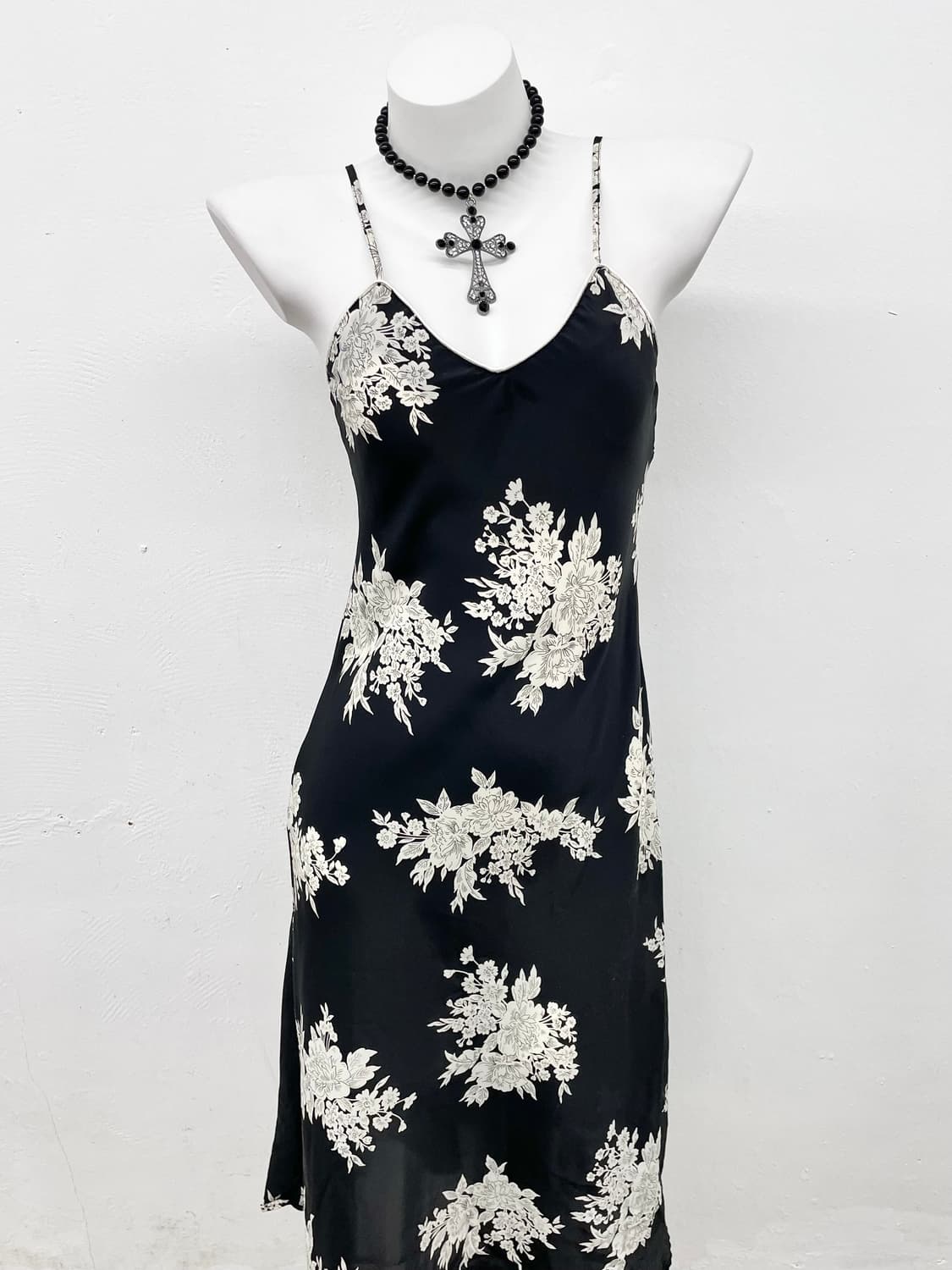 블랙 오리엔탈 롱 슬립 상품이미지1