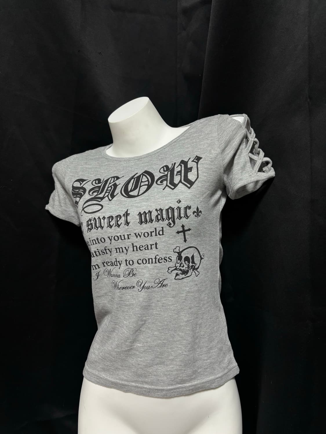 “Unknown” Y2K Skull Print Grey Tee 상품이미지6