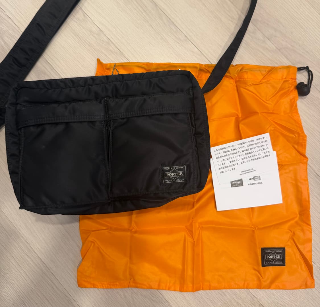 포터 탱크 숄더백 블랙 S 상품이미지1