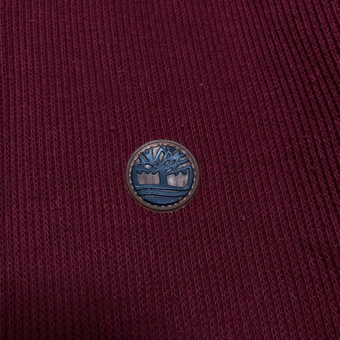 팀버랜드 스몰 로고 버건디 롱 슬리브 상품이미지2