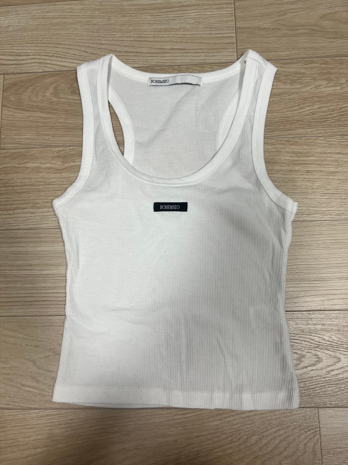 보헤미안서울 베이직 슬리브리스 크롭탑 화이트 아이보리 상품이미지5