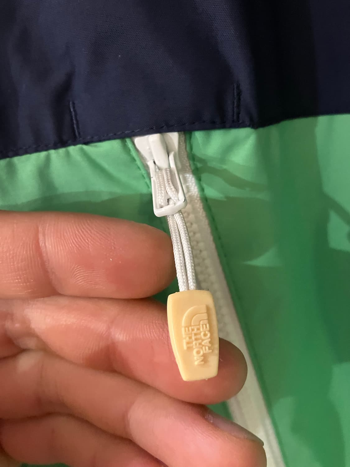 노스페이스 바람막이 90 상품이미지5