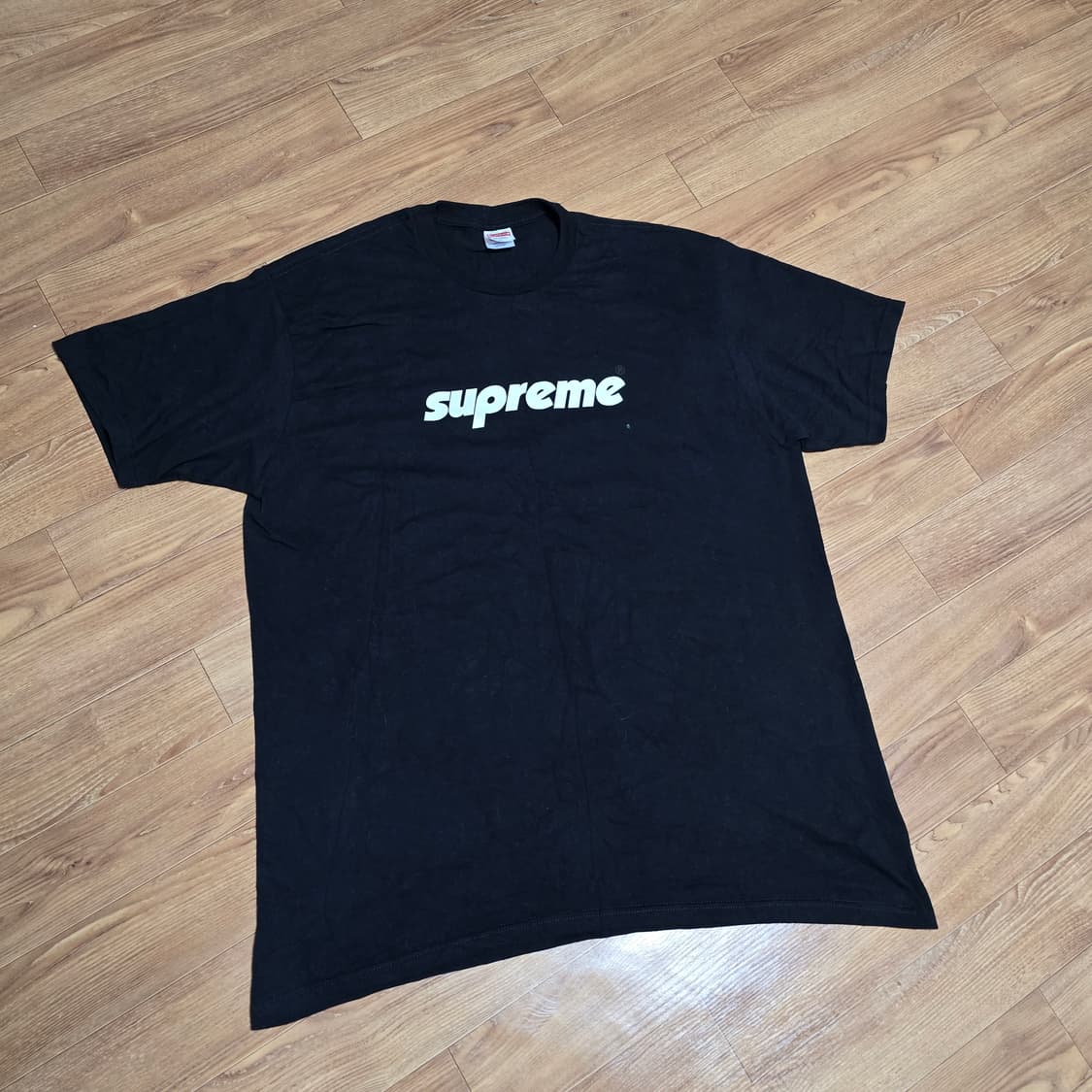슈프림Supreme24SS  핀 라인 티셔츠 블랙 상품이미지1
