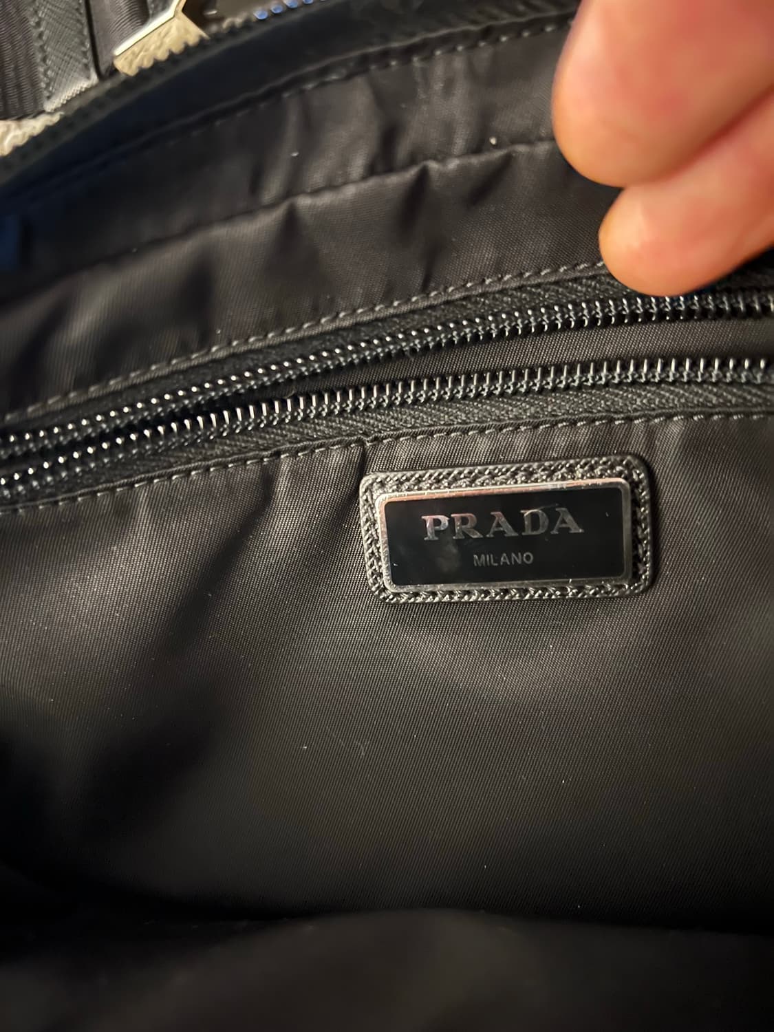 프라다 힙색 벨트백 크로스백 2vl977 상품이미지3