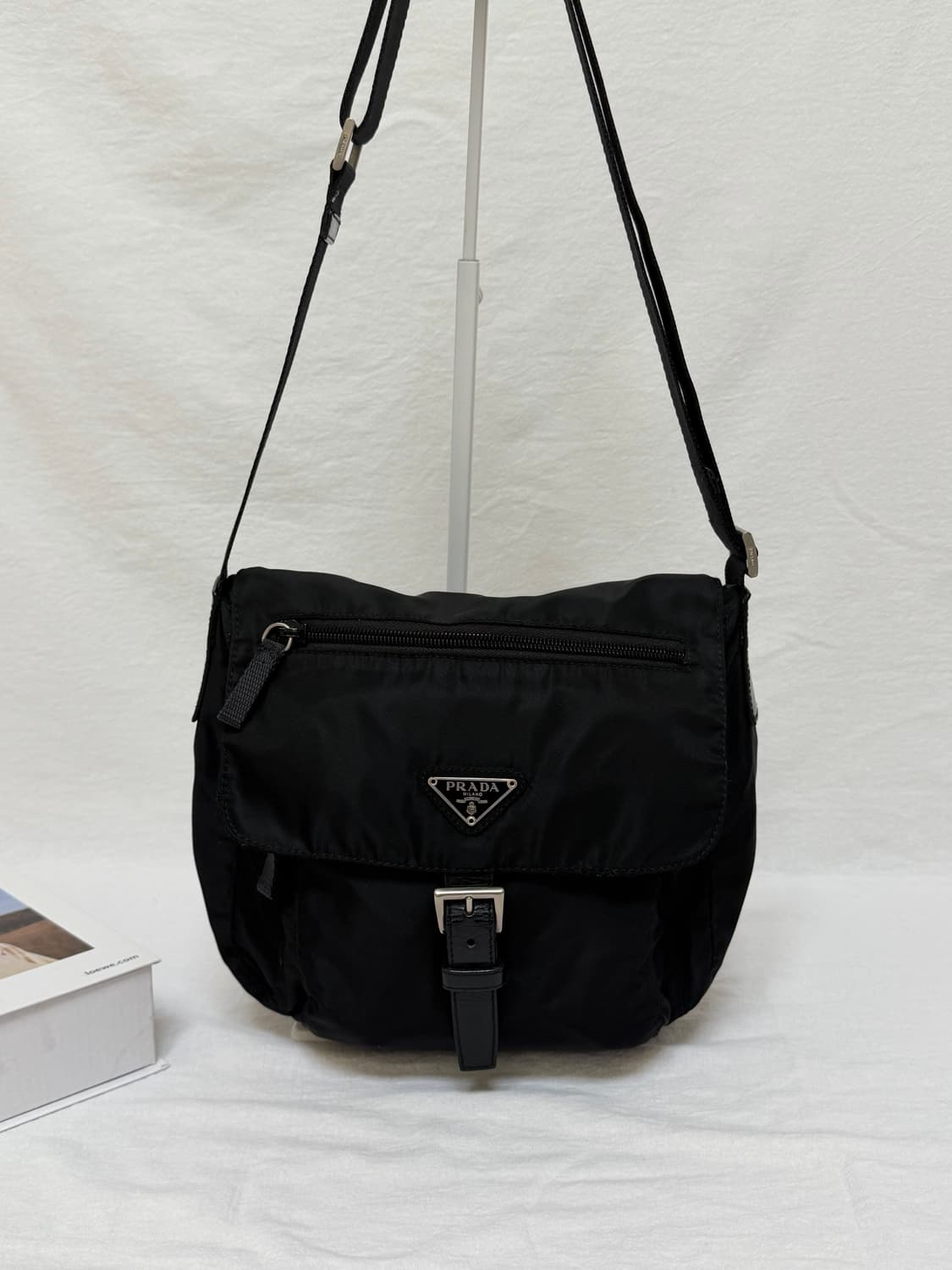정품 프라다 포코노 나일론 메신저백 크로스백 숄더백 주우재백 상품이미지1