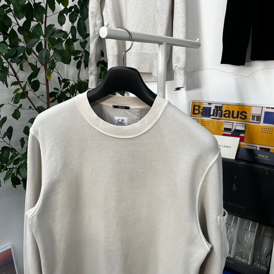 Cp컴퍼니 렌즈와펜 맨투맨 S 상품이미지2