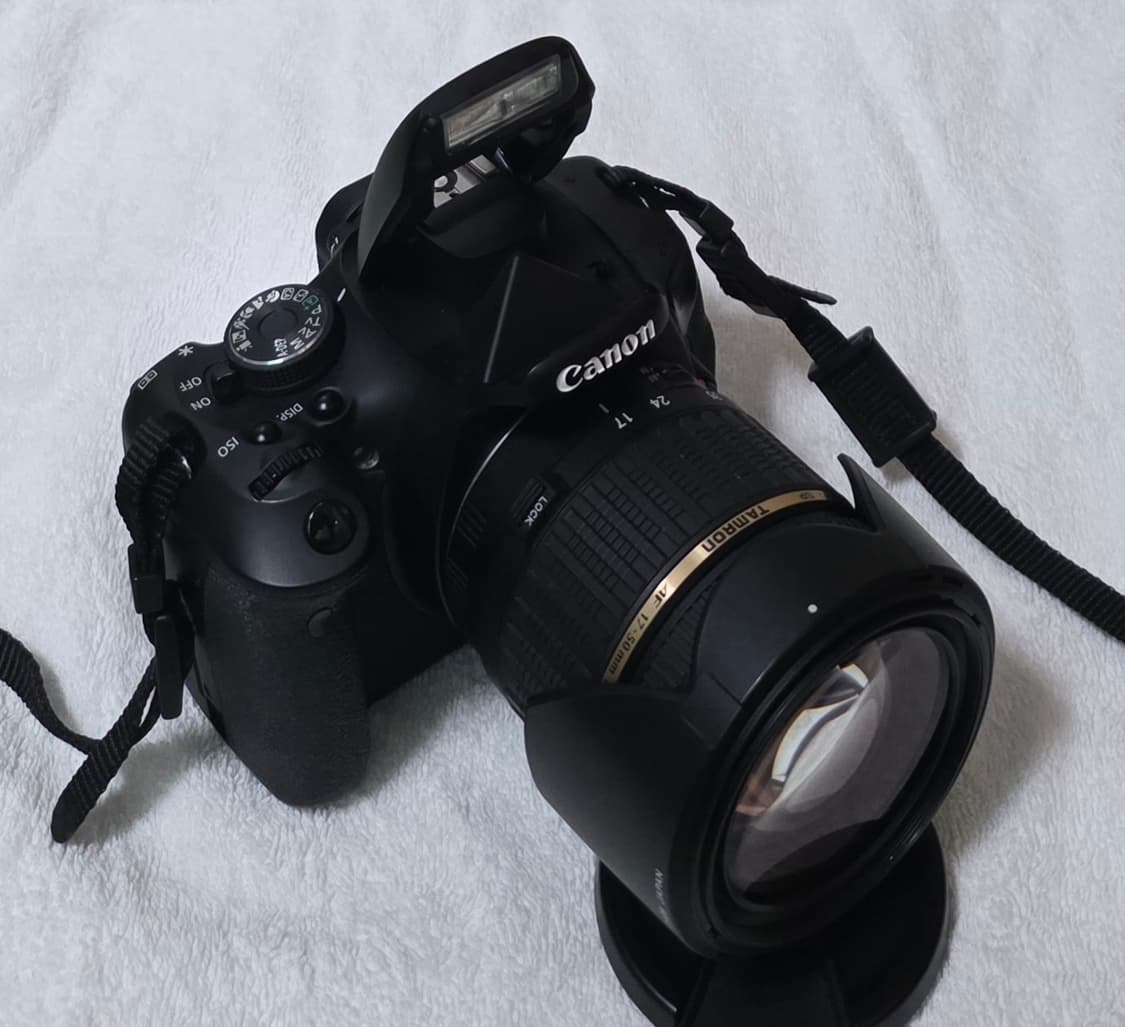 캐논 DSLR 600d 카메라와 탐론 17-50mm 렌즈 팝니다. 상품이미지2