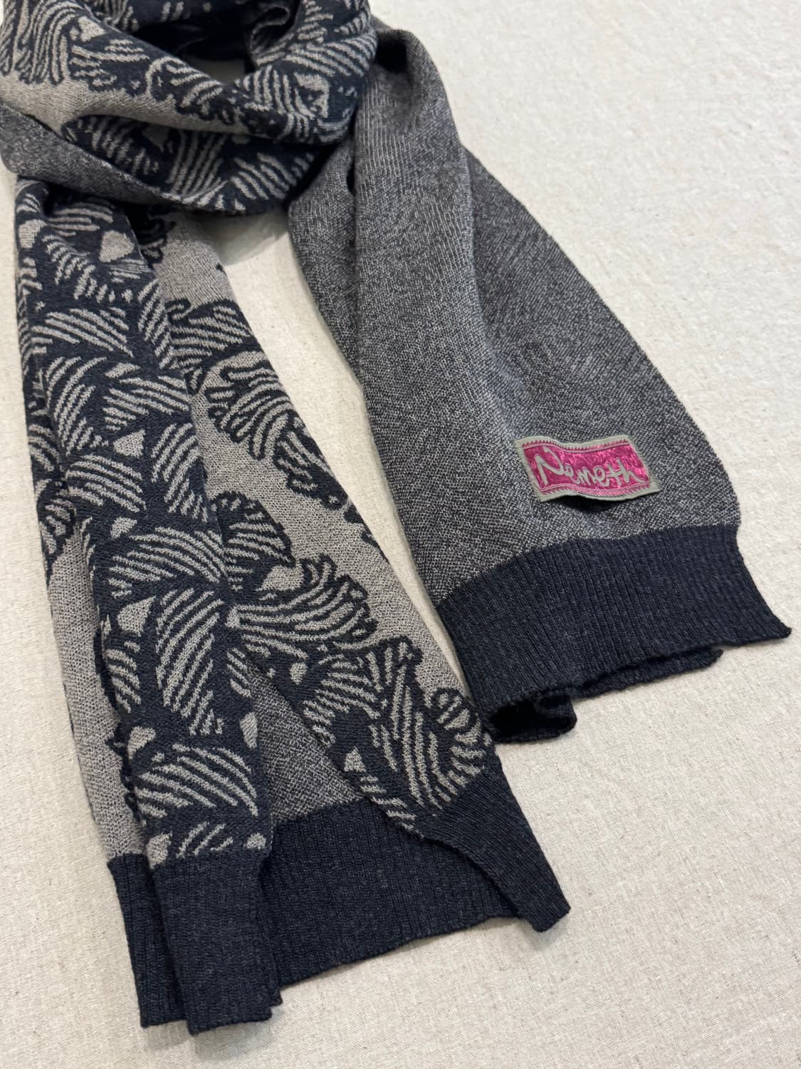 크리스토퍼 네메스 쏜 울 머플러 상품이미지3