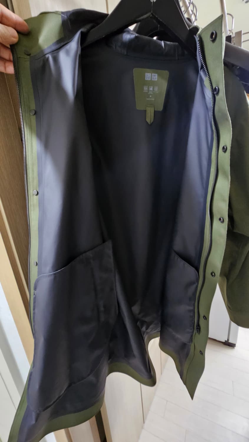 유니클로 블록테크 후드코트 올리브 M(100) 상품이미지6