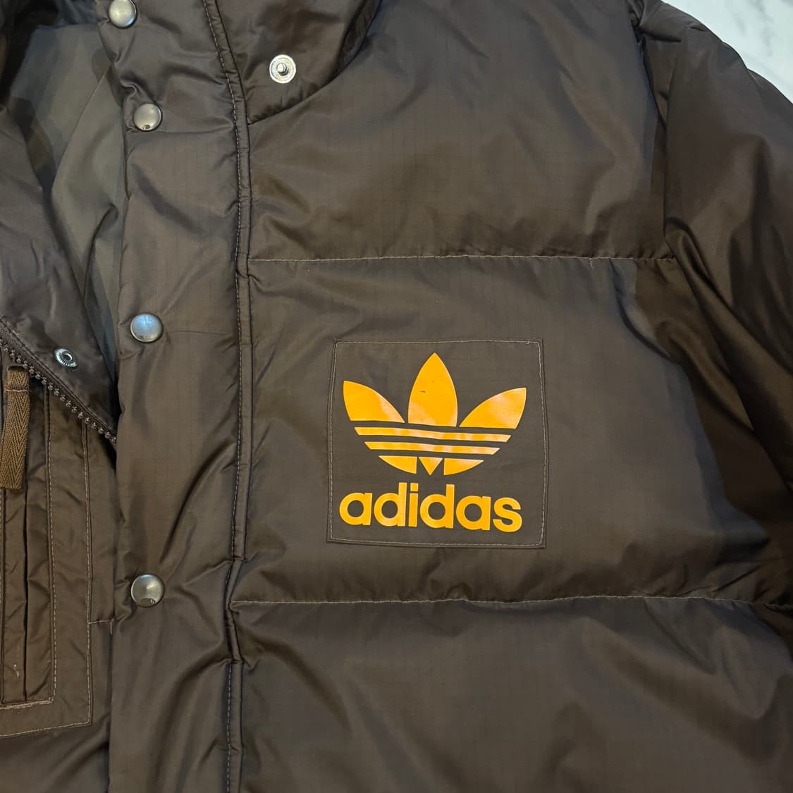 [빅사이즈] 아디다스 브라운 아디다스 패딩 주황 불꽃 파버로고 상품이미지3
