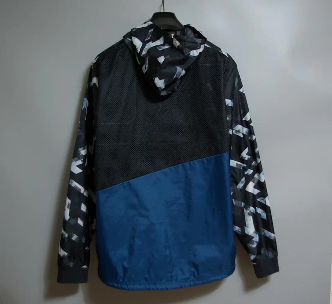 언더아머 바람막이 LG 상품이미지4