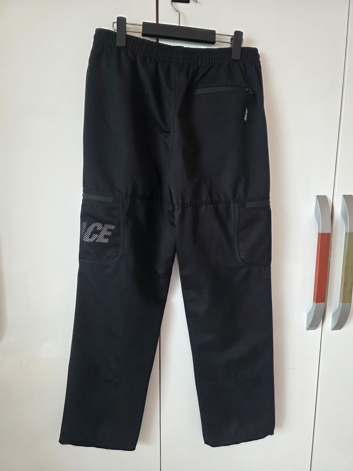 팔라스 메쉬 포켓 쉘 팬츠 블랙 상품이미지4