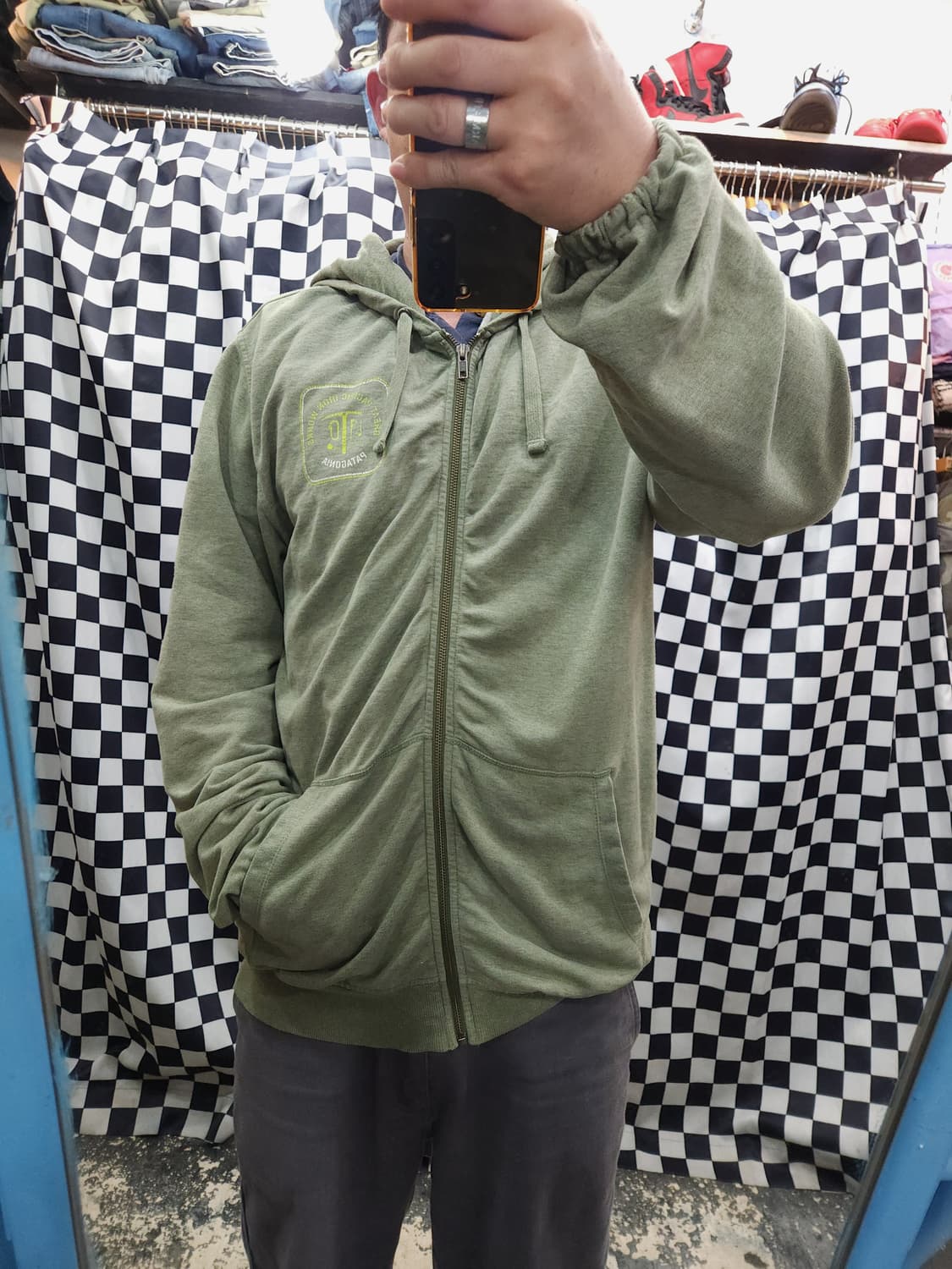 파타고니아 빅로고 후드집업 자켓
 상품이미지7