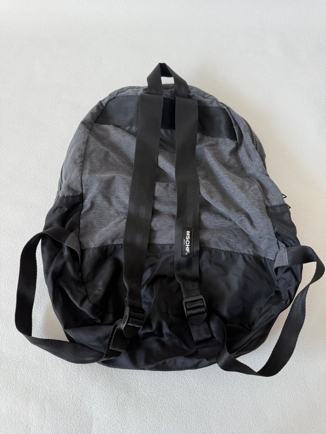 미스치프(MSCHF) 경량 백팩 상품이미지4