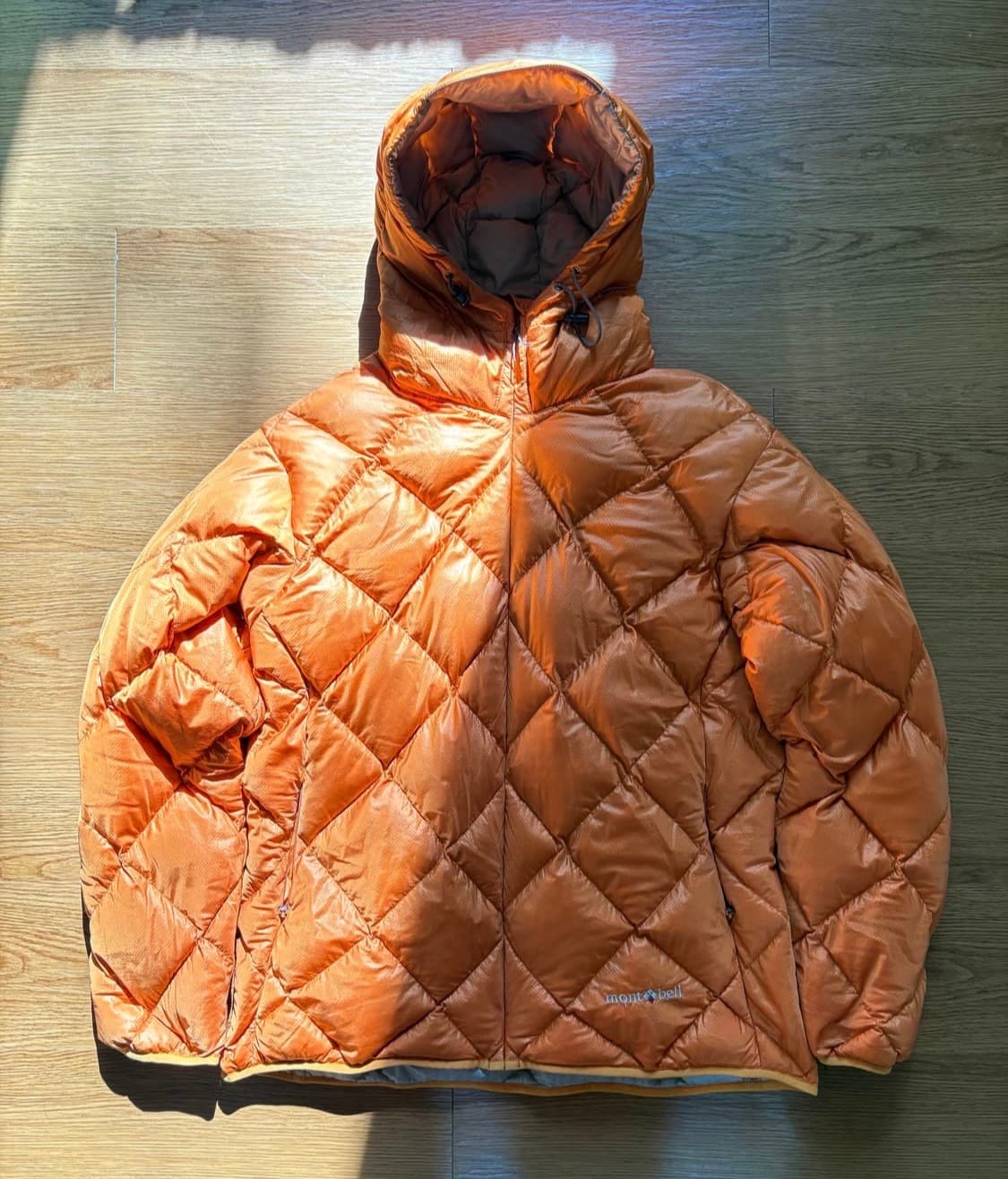 몽벨 재팬 다이아몬드 퀼팅 경량패딩 상품이미지1