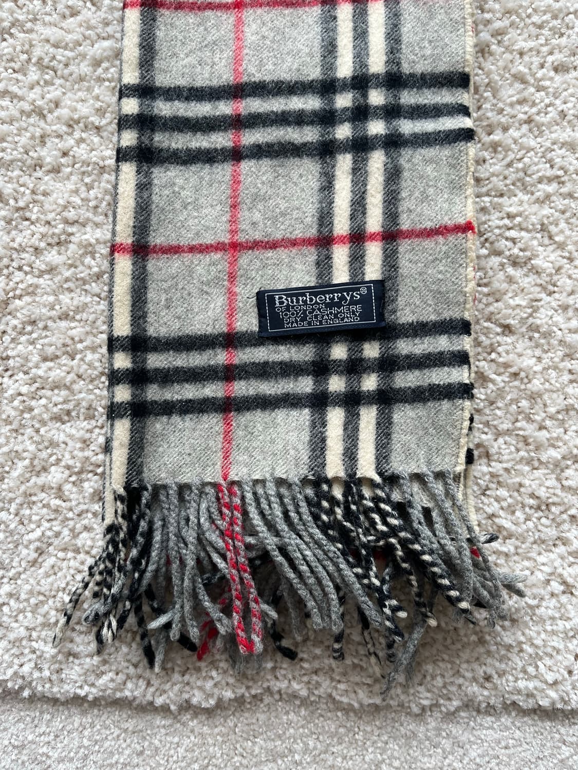 버버리 잉글랜드 100% 캐시미어 머플러 상품이미지6