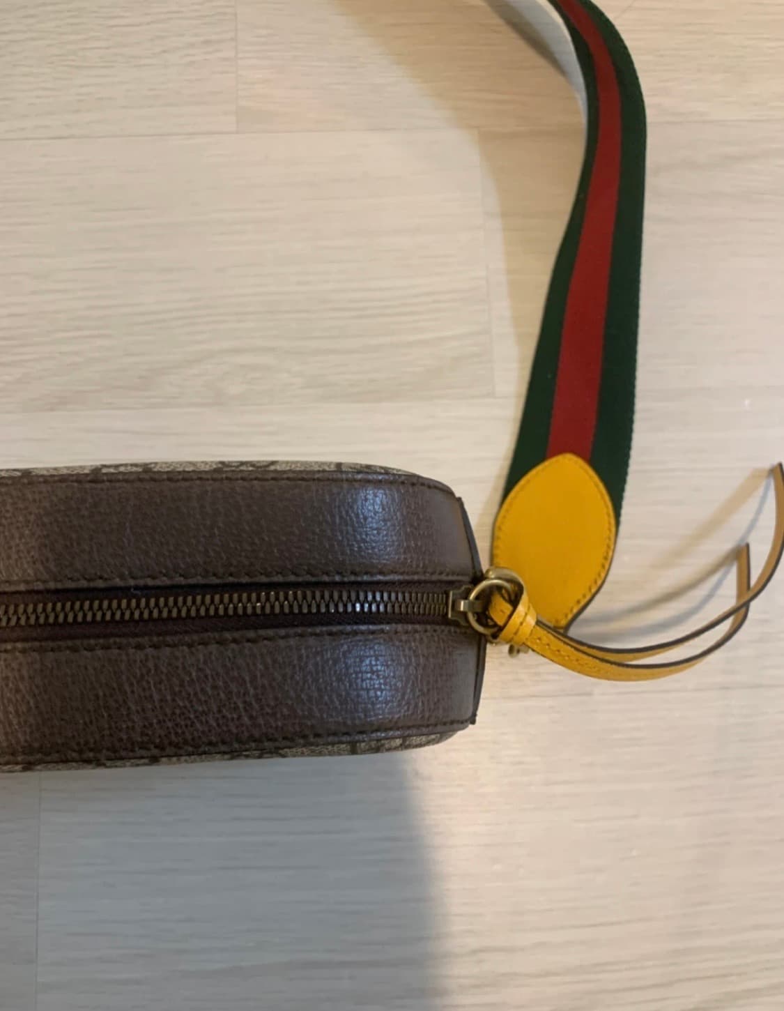 구찌 네오 빈티지 GG 수프림 메신저 백 상품이미지5