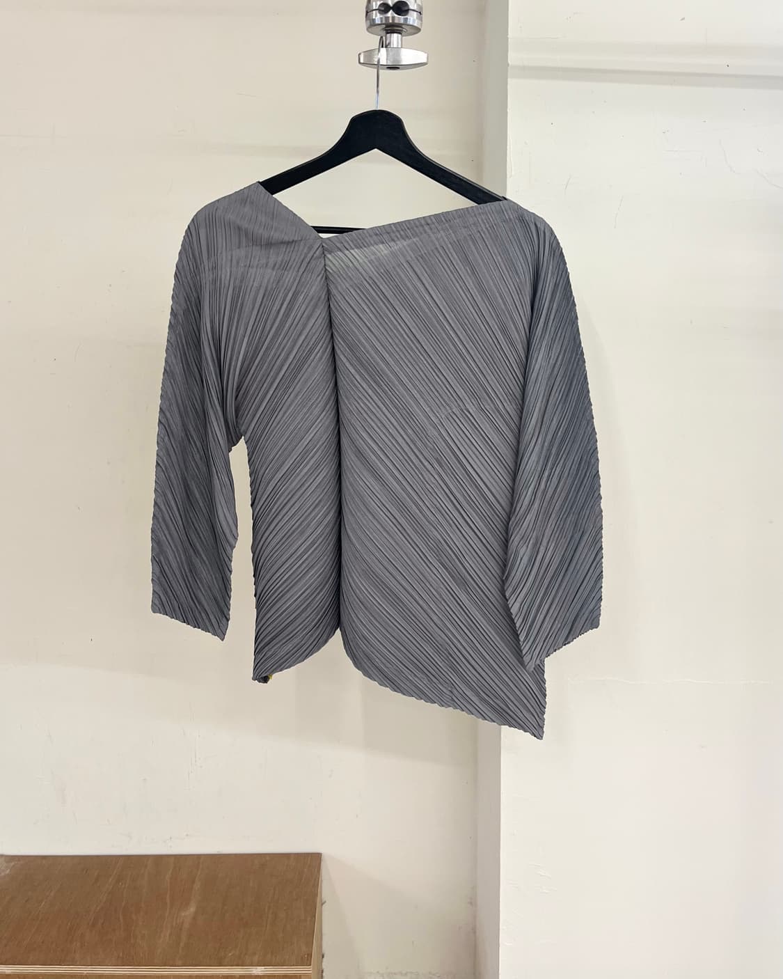 플리츠 플리즈 차콜그레이 플리츠 탑 상품이미지6