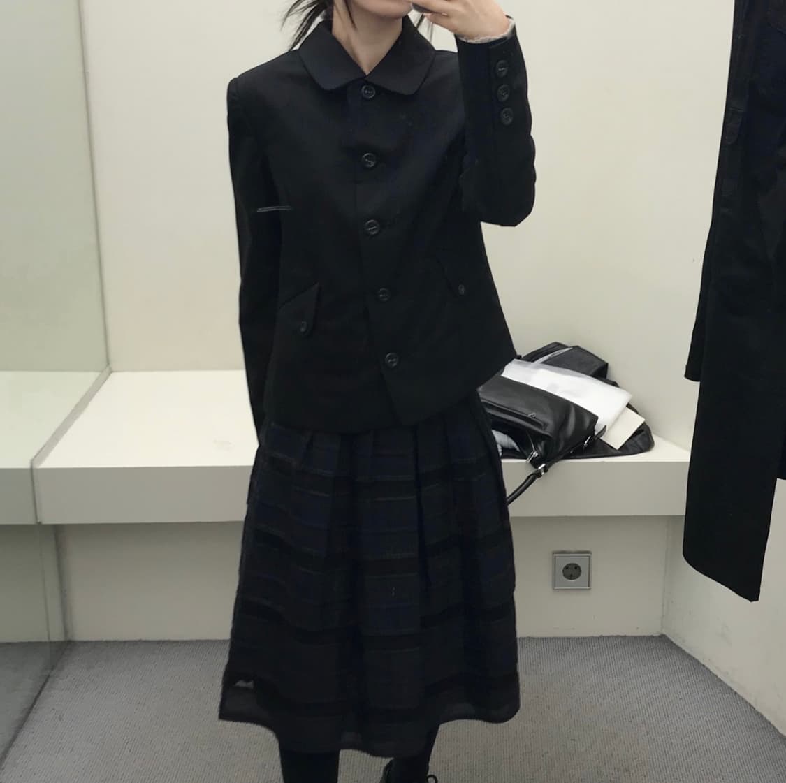 Glitter line detail midi skirt (착샷 O) 상품이미지1