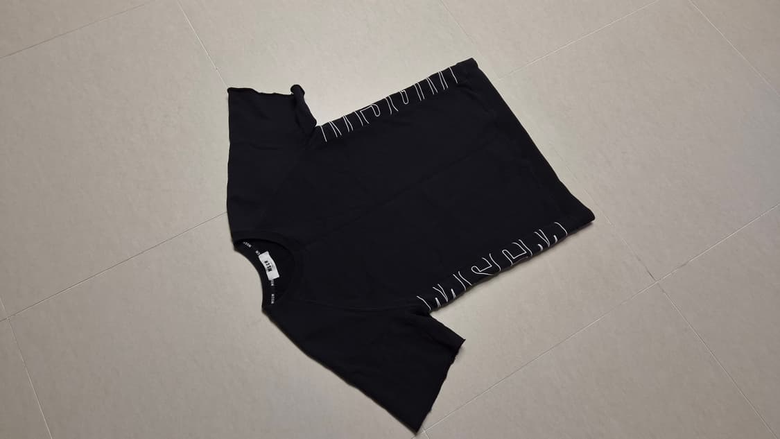 MSGM 블랙 사이드 로고 쭈리 반팔 티셔츠 상품이미지4