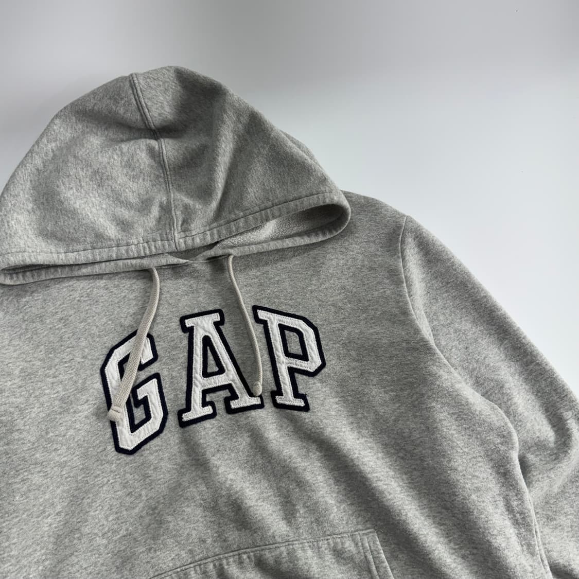 Gap 갭 화이트 로고 그레이 후드티 상품이미지4