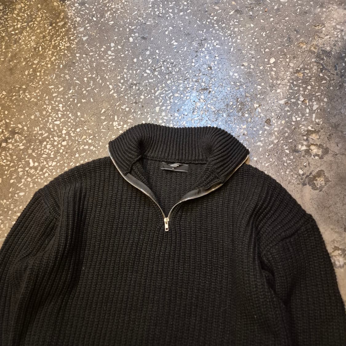 FREE 블랙 하프집업 니트 상품이미지5