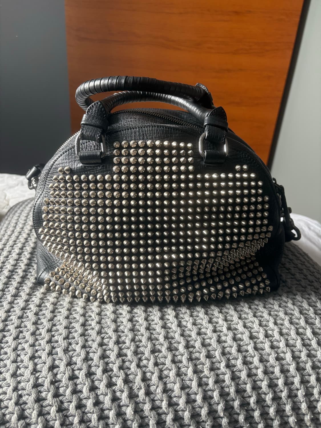 크리스찬 루부탱 상품이미지1