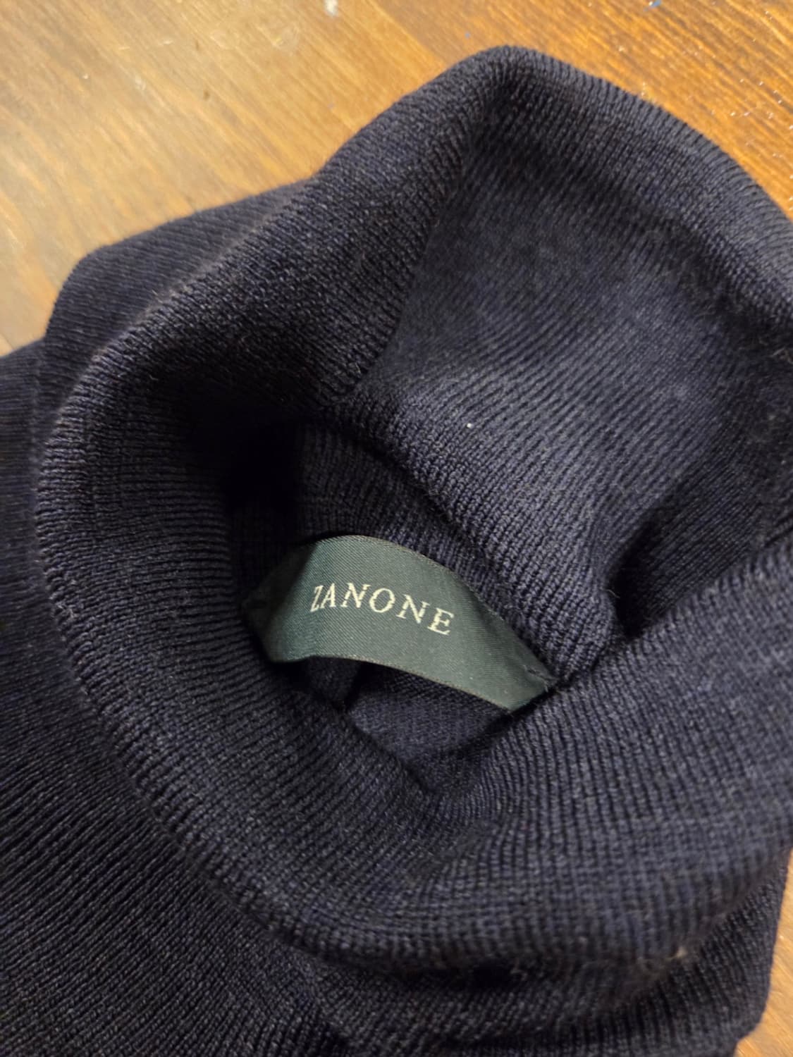 자노네 터틀넥 상품이미지5