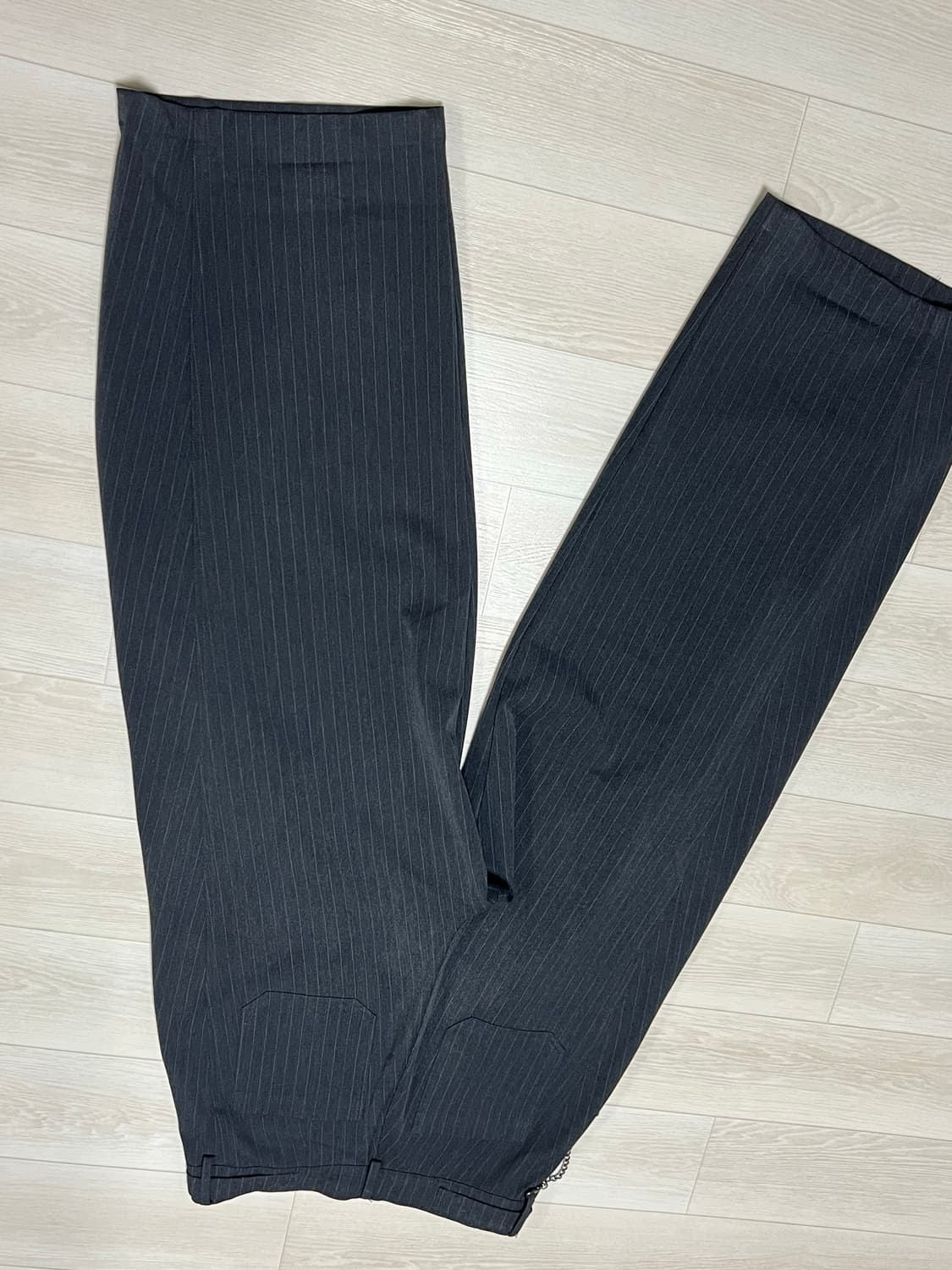 비긴 202 스트라이프 팬츠 (챠콜) 상품이미지4