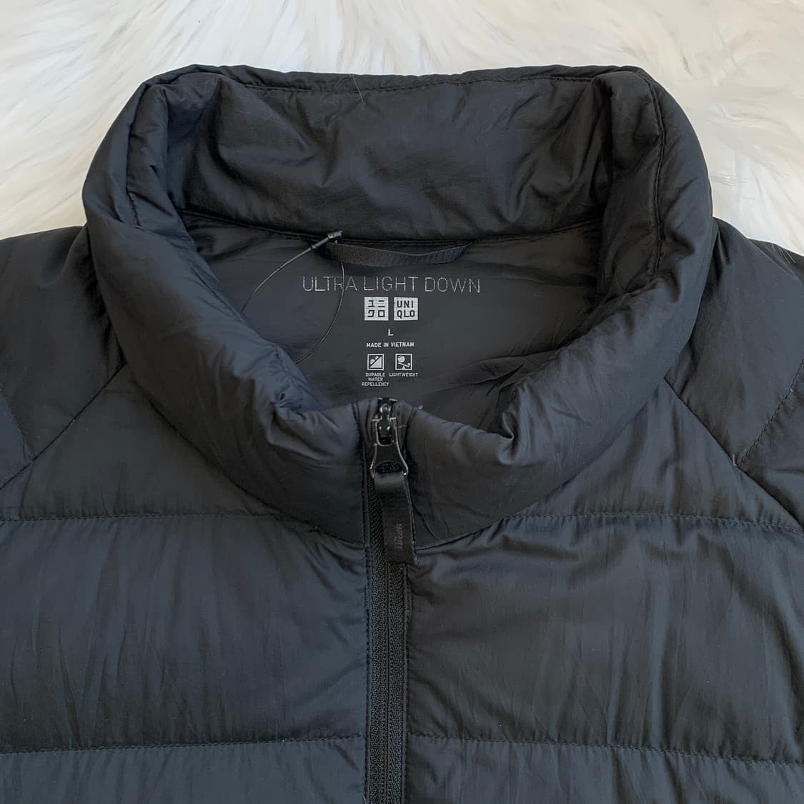 일본 유니클로 울트라 라이트다운 남성 경량패딩 1811 상품이미지3