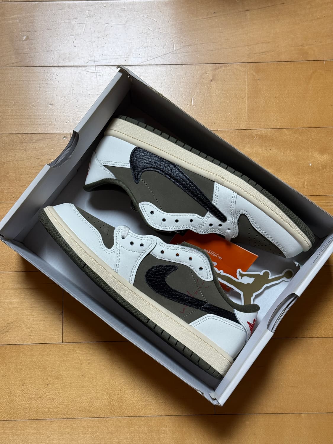 [220]나이키 조던1 로우 스캇 올리브 PS 상품이미지1