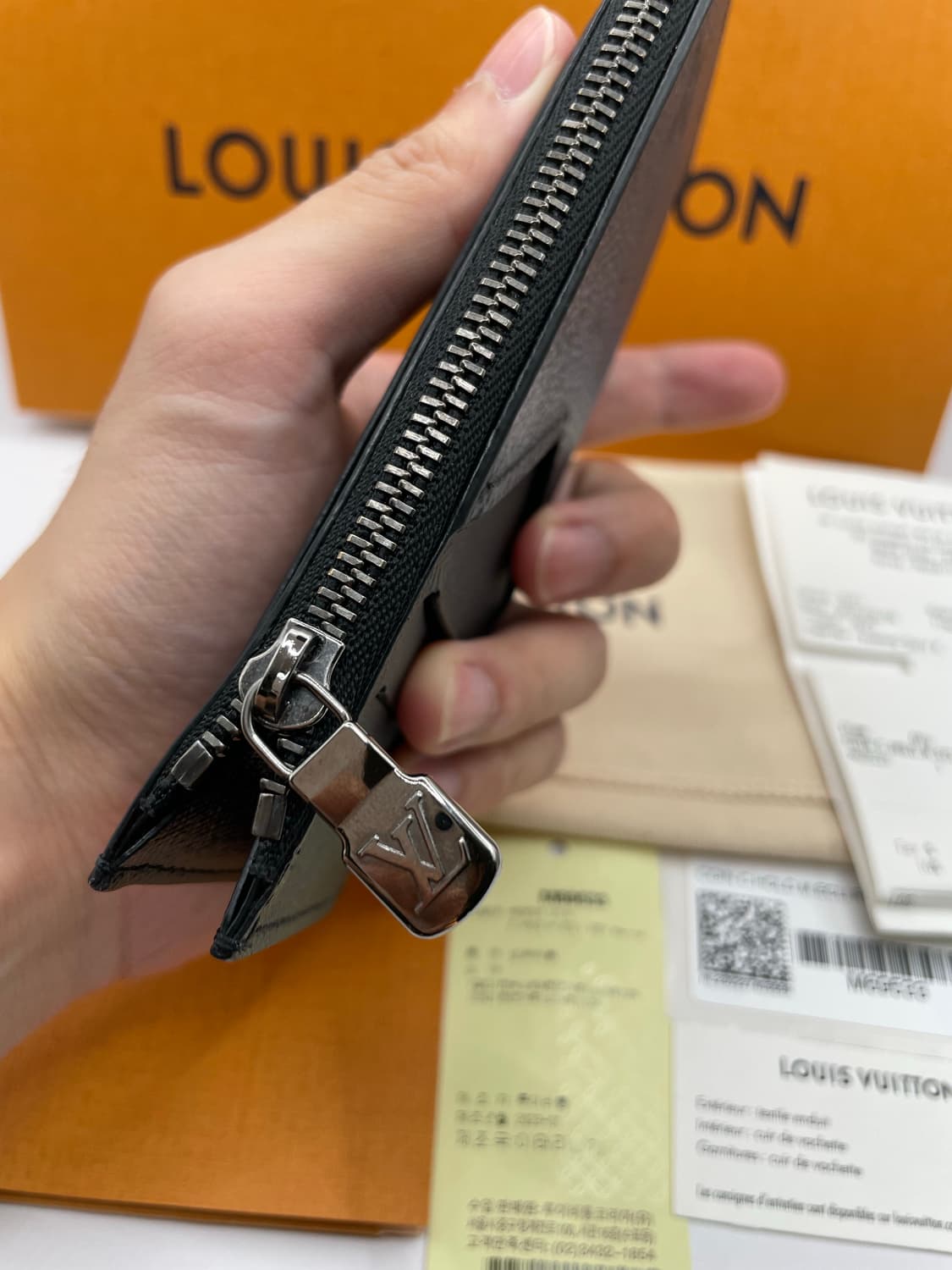 루이비통 코인 카드 홀더 모노그램 이클립스 상품이미지6