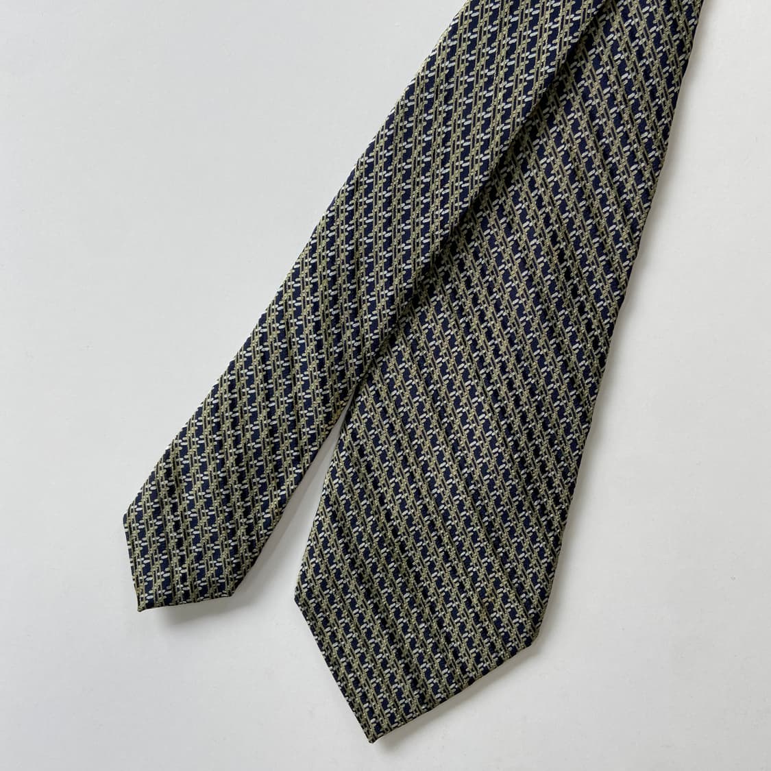 입생로랑(YSL) 명품 정품 넥타이7.8cm 상품이미지3