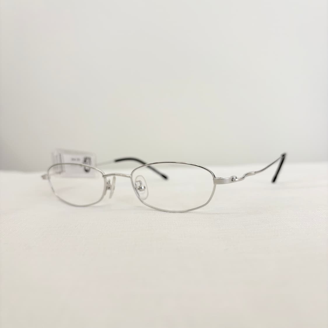 PARVIANO 실버 슬림 오벌 메탈테  상품이미지2