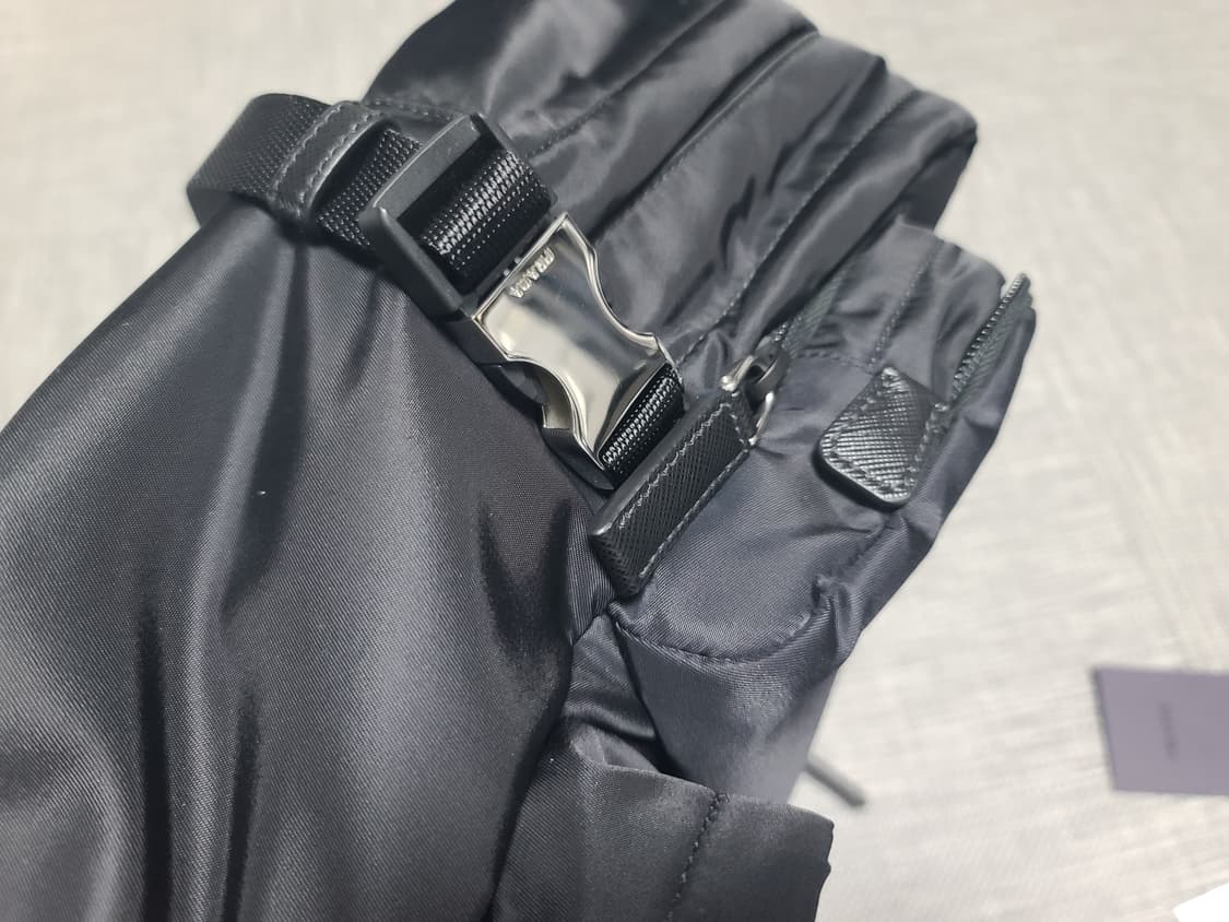 프라다 백팩 2vz101 캐리어백팩 리나일론 사피아노 백팩 상품이미지6