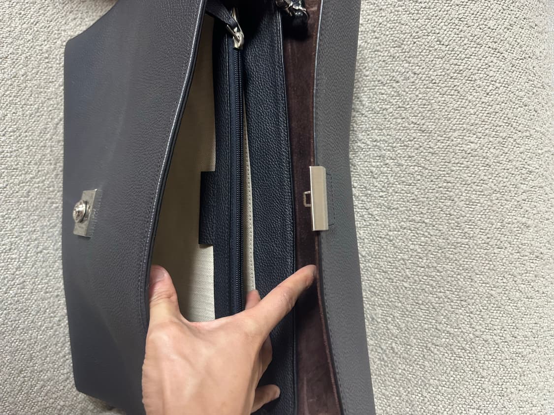 데이비드 앤 헤넬 가죽 서류 가방, 브리프케이스 팝니다 상품이미지3