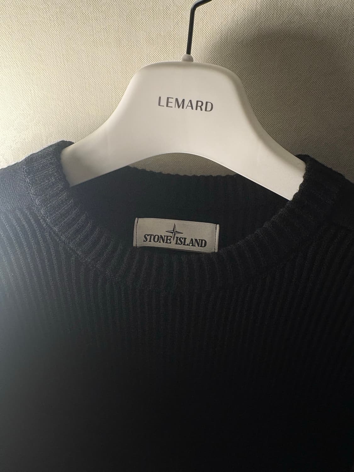 스톤아일랜드 블랙 니트 상품이미지2