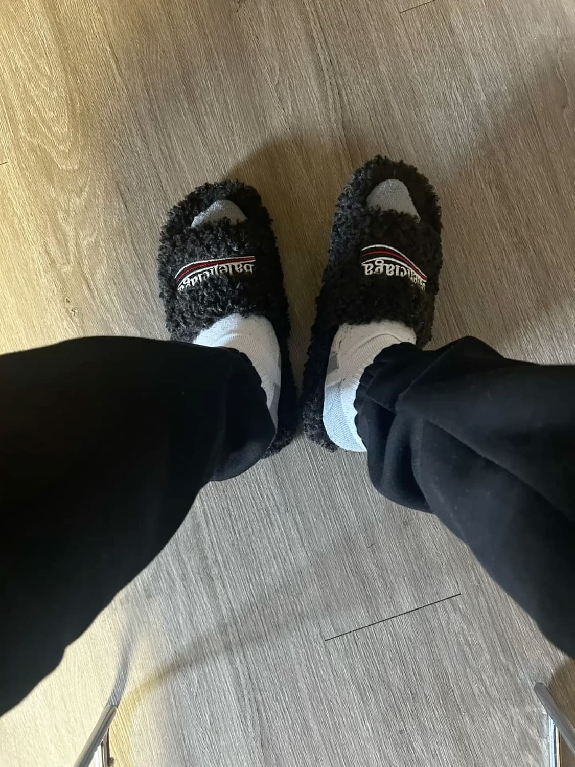 [구매] 발렌시아가 퍼 슬리퍼 상품이미지3