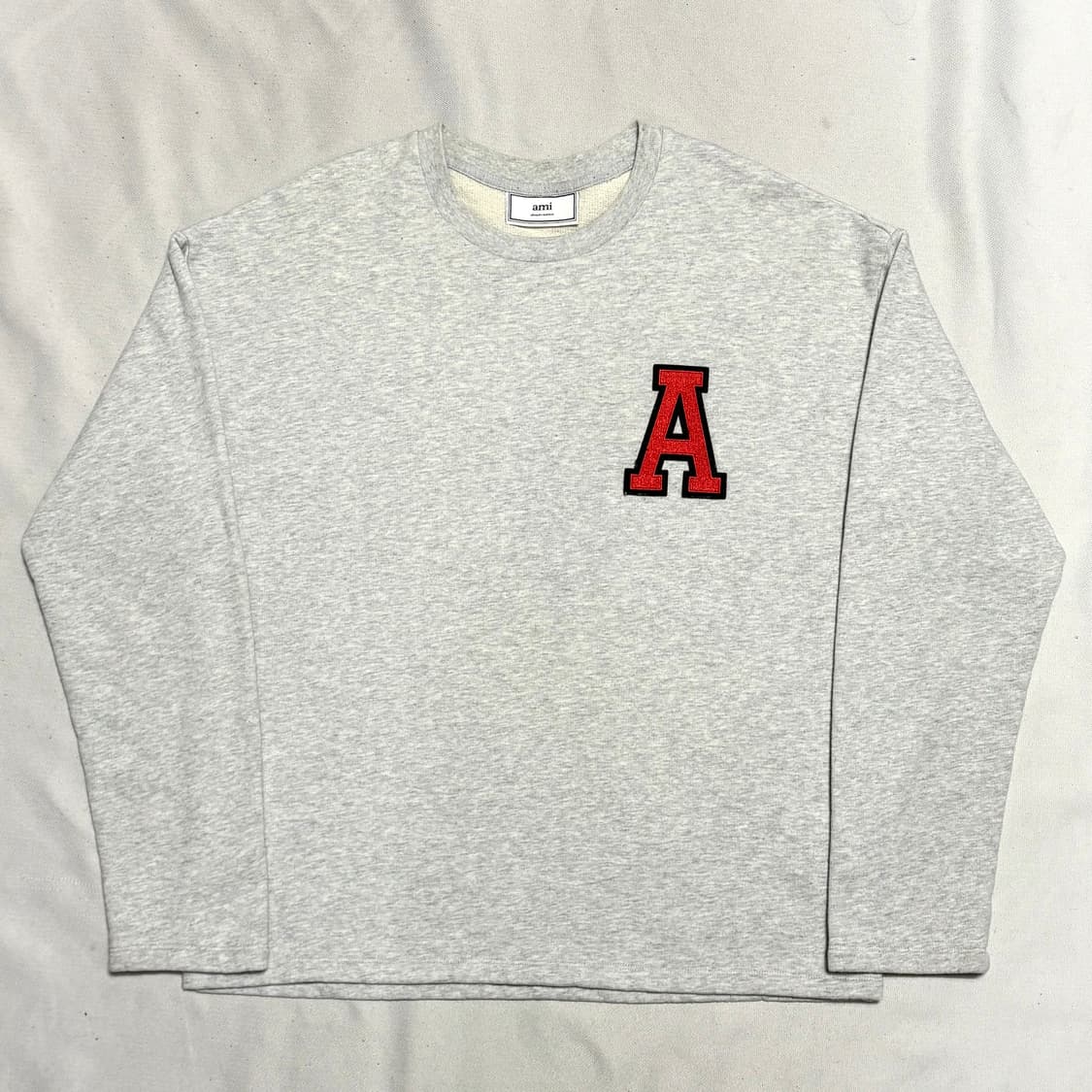 M 아미 A 로고 패치 맨투맨 상품이미지2