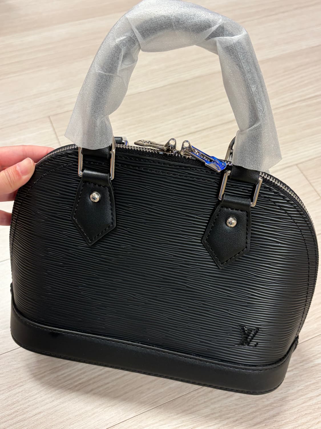 루이비통 나노알마 에삐블랙 상품이미지1