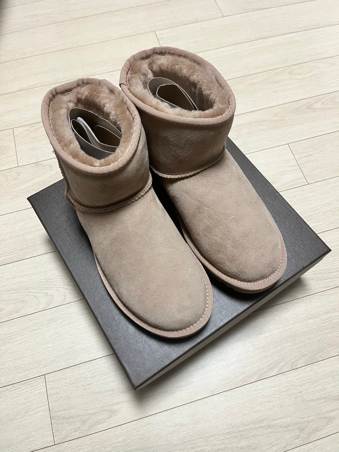 UGG 클래식 미니 플랫폼 부츠 상품이미지1