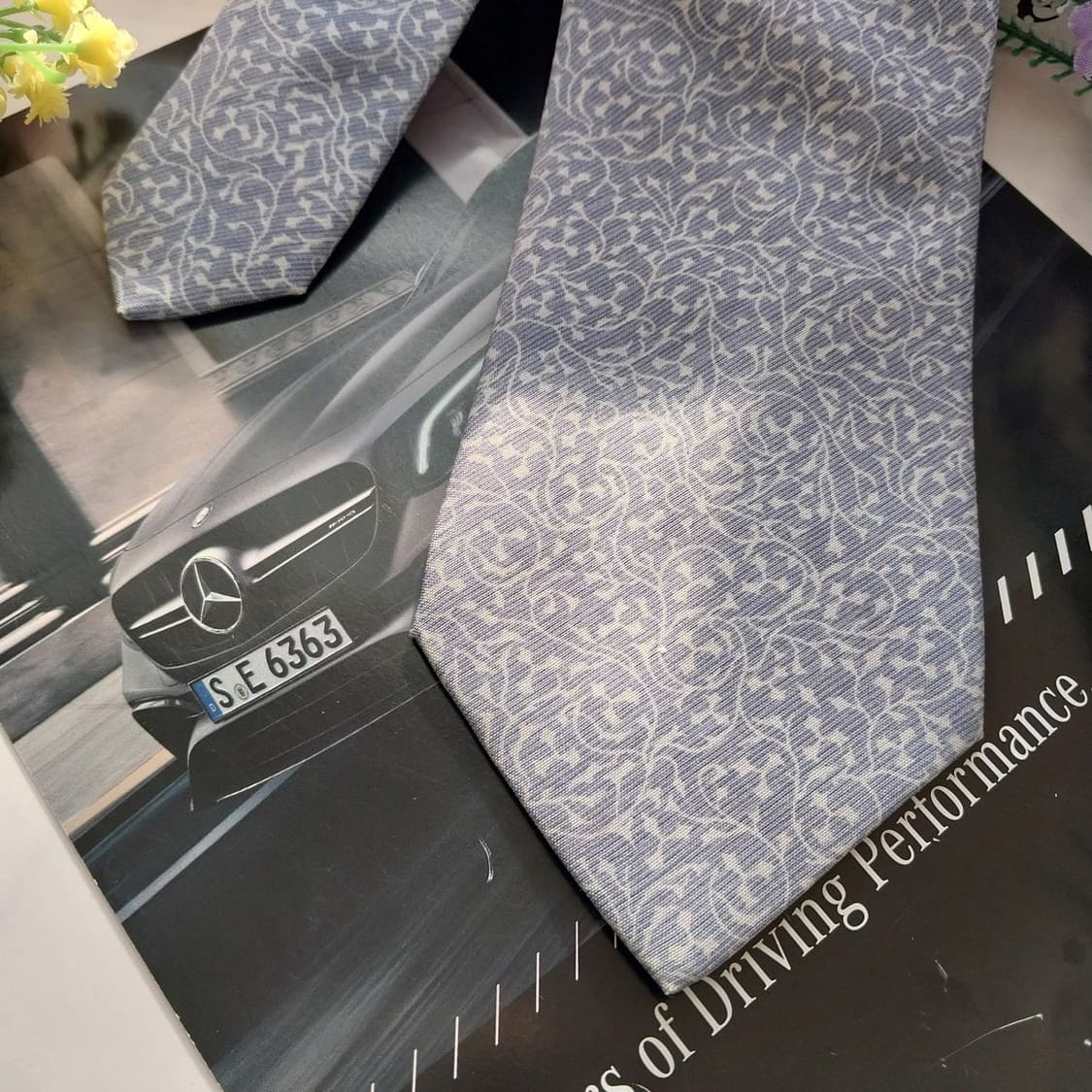 세루티 실크 하늘색 패턴 넥타이 8cm A+등급 K1326
 상품이미지3