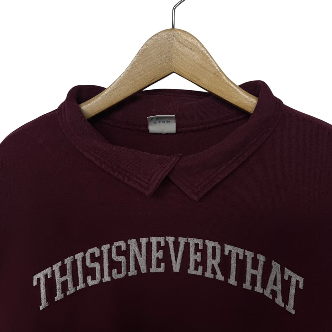 디스이즈네버댓 자수로고 카라 맨투맨 버건디 상품이미지2